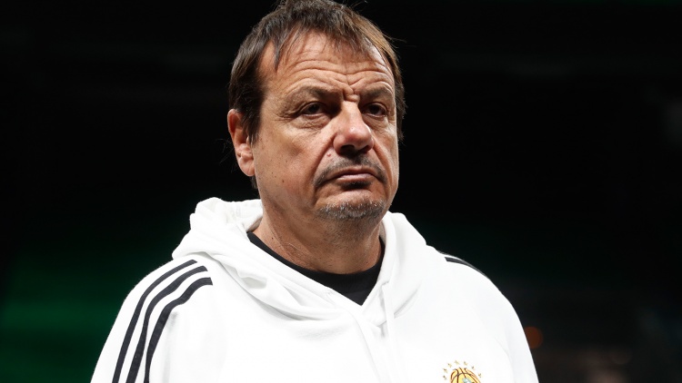 Άταμαν: «Να είμαστε επιθετικοί στην άμυνα - Δε θα κάνουμε μεταγραφή απλώς για να κάνουμε»