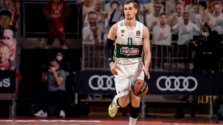 Χεζόνια: «Δεν έπαιξα ποτέ για το πορτοφόλι μου, αλλά μόνο για την ψυχή μου» (pic)