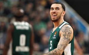 Ευχαρίστησε τον Τζέιμς ο Παναθηναϊκός (pic)