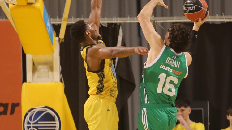 Όσμαν: «Μπορούμε να βελτιωθούμε σε πολλούς τομείς»