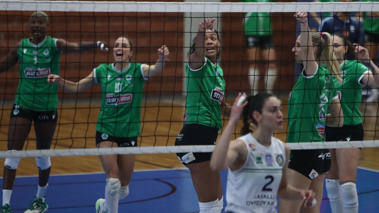 Παναθηναϊκός - Ακ. Πρωταθλητών Πεύκων: «Κλειδώνουν» την παρουσία τους στα ημιτελικά τα κορίτσια