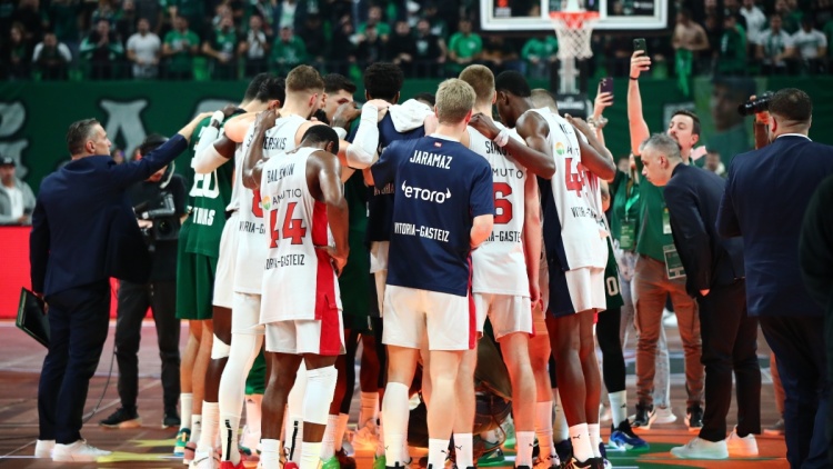 Οι παίκτες του Παναθηναϊκού και της Μπασκόνια προσευχήθηκαν για τον Λεσόρ (vid)