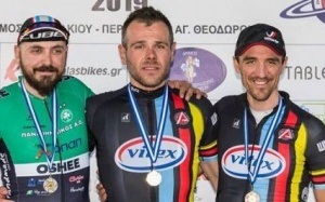 Δύο φορές στο βάθρο