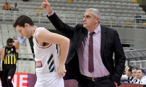 Πεδουλάκης: «Με προβληματίζει που έχουμε τρεις παίκτες για δύο θέσεις»