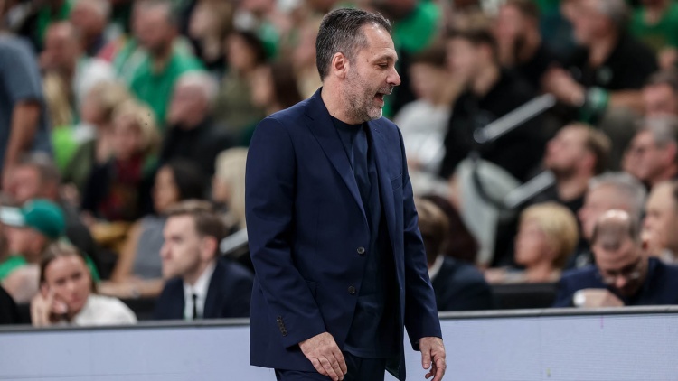 Σερέλης: «Θέλαμε να πάρουμε το παιχνίδι από την επίθεση κι αυτό ήταν λάθος»