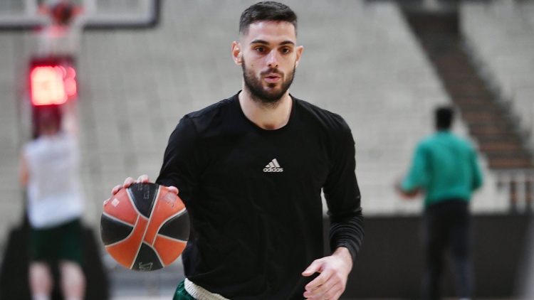 Παπαπέτρου: «Να παίξουμε σωστά και όσο καλύτερα μπορούμε»