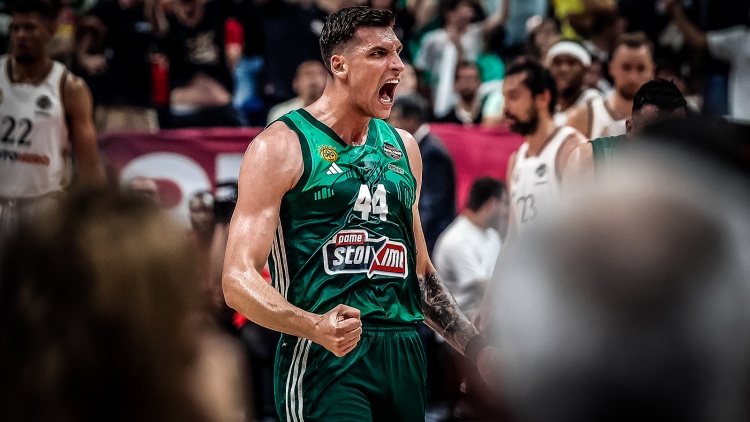 Ο Μήτογλου εξιστορεί την τρίποντη «βόμβα» που «καθάρισε» τον τελικό με τη Ρεάλ (vid)