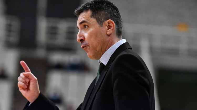 Πρίφτης: «Πρέπει να διαχειριστούμε το πρόγραμμα, τα προβλήματα και τον Γιόβιτς»