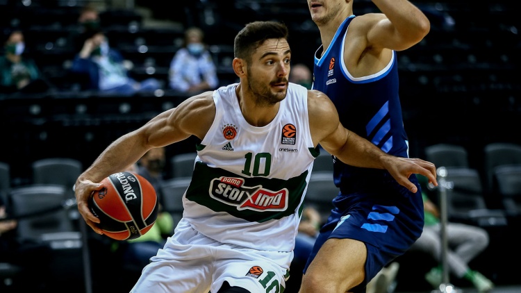 Παπαπέτρου: «Αντίπαλοι για 40 λεπτά με τον Καλάθη»