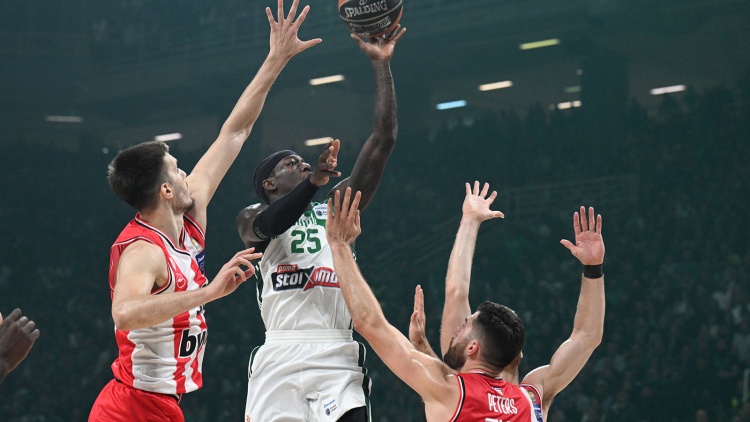 Τα στιγμιότυπα της νίκης του Παναθηναϊκού επί του Ολυμπιακού (vid)