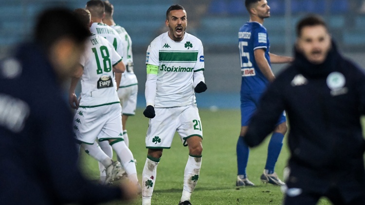 Ξέσπασε ο πάγκος του Παναθηναϊκού μετά το πέναλτι στα Ιωάννινα (vid)