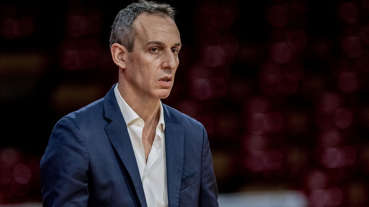 Κάτας: «Να είμαστε επιθετικοί στην άμυνα και έξυπνοι στην επίθεση»