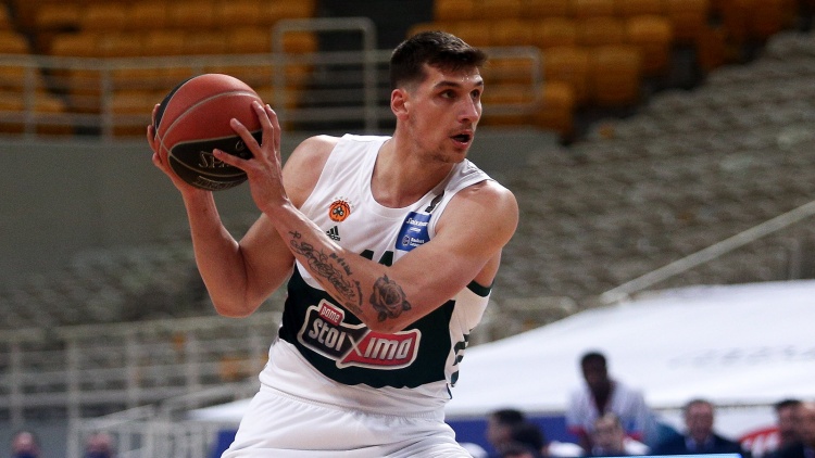 Μήτογλου: «Σύντομα θα αποφασίσω για το μέλλον μου στον Παναθηναϊκό»