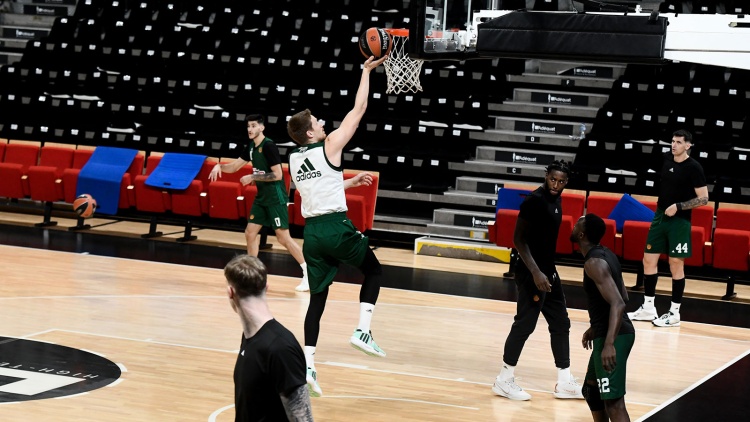 Διαθέσιμος για τον Παναθηναϊκό ο Γκριγκόνις κόντρα στη Βιλερμπάν