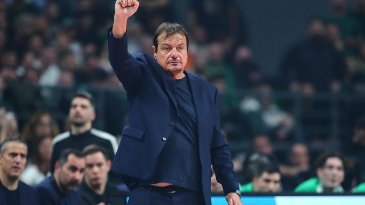 Άταμαν: «Δεν κλαίμε για τις απουσίες, παίξαμε την τέλεια άμυνα σε όλο το ματς»