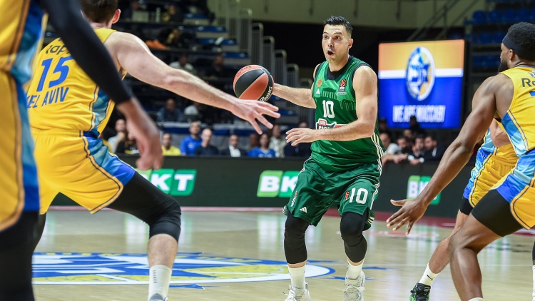 Σλούκας: «Όλη μας η χρονιά είναι το ματς στο ΟΑΚΑ - Αφιερώνουμε τη νίκη στον Πάρη»