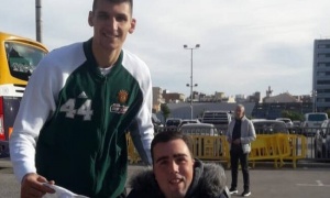 Καταλανός και... «αιώνια πιστός» (pic)