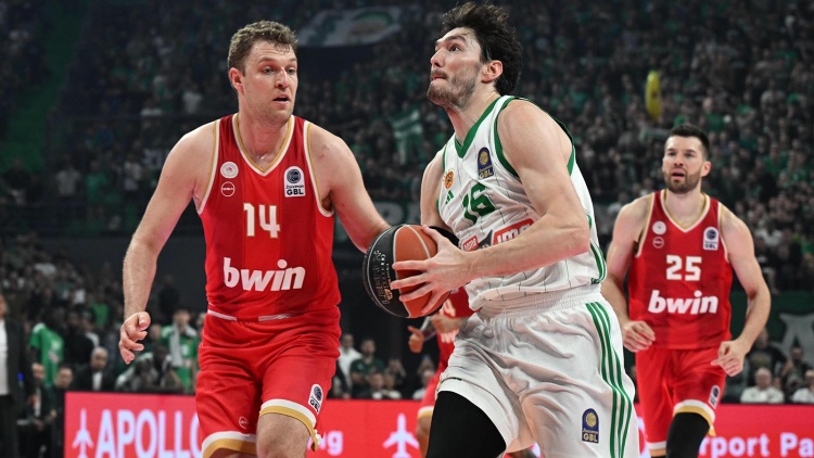 Ολυμπιακός-Παναθηναϊκός: Για το διπλό στο ΣΕΦ, που θα τον φέρει αγκαλιά με το πρωτάθλημα