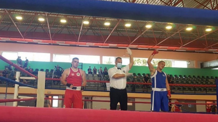 «Ασημένιος» ο Ορφανίδης