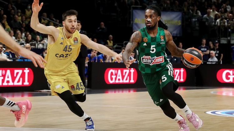 Λι: «Να περιορίσουμε τον Τζέιμς και να αμυνθούμε σκληρά»