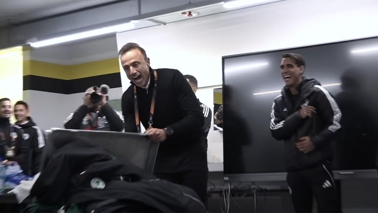 Παναθηναϊκός: Η παρακάμερα του «διπλού» στη Βέρνη με την ομιλία Μπακασέτα και το μήνυμα Κόντη