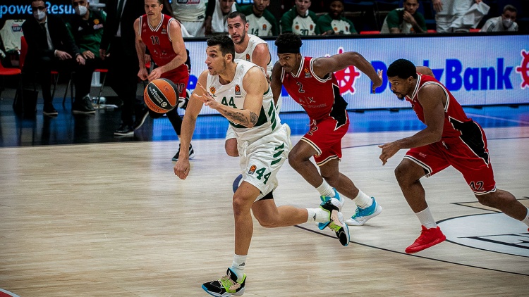 Έτσι πέρασε από το Μιλάνο ο Παναθηναϊκός (vid)