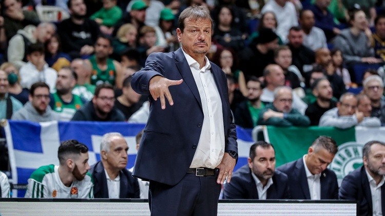 Αταμάν: «Μας έφερε προβλήματα η άμυνα ζώνης αλλά βρήκαμε τρόπο»