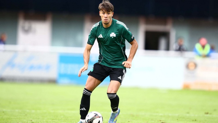 Σπόρτινγκ Λισσαβώνας - Βαγιαννίδης: Στο Λονδίνο για επαφές με τους εκπροσώπους του