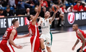 Πέρασε από το Μιλάνο και περιμένει (vid)