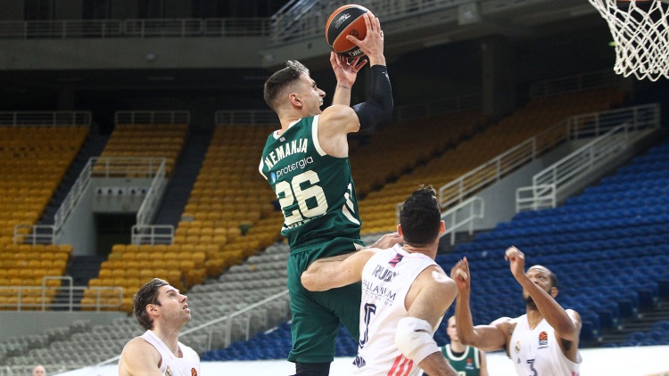 «Παλικάρι» o Παναθηναϊκός λύγισε από κούραση, Ρεάλ και διαιτησία