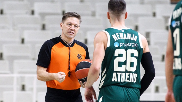 Νέντοβιτς: «Είναι ντροπή να χάνεις με αυτό τον τρόπο»