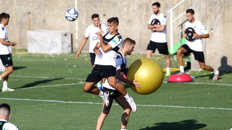 «Στη λίστα της Φενέρμπαχτσε ο Καμπετσής»