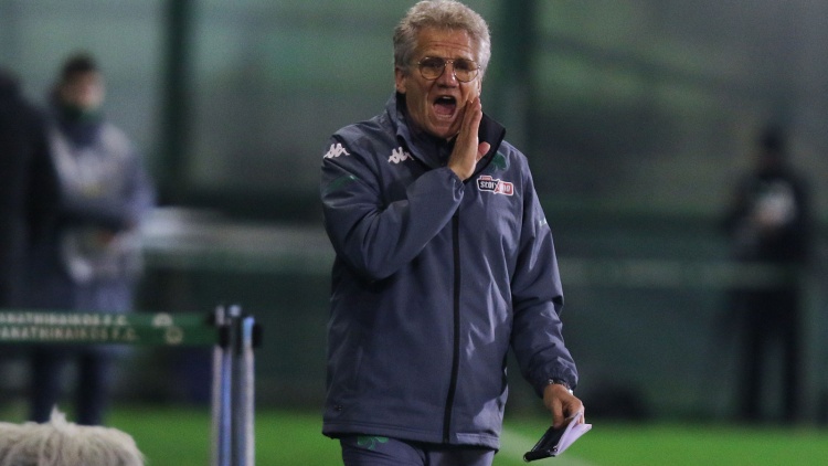 Στο πλευρό του Κολτσέκου ο Μπόλονι, εξήγησε το ρατσιστικό επεισόδιο