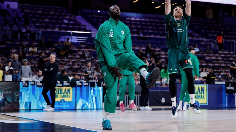 Ενοχλήσεις στη μέση για τον Τζέριαν Γκραντ – Eξετάσεις με την επιστροφή του Παναθηναϊκού στην Αθήνα