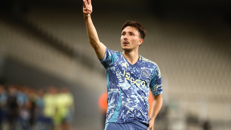 Μπέργκχαους: «Έχω καλή σχέση με τον Βιλένα»