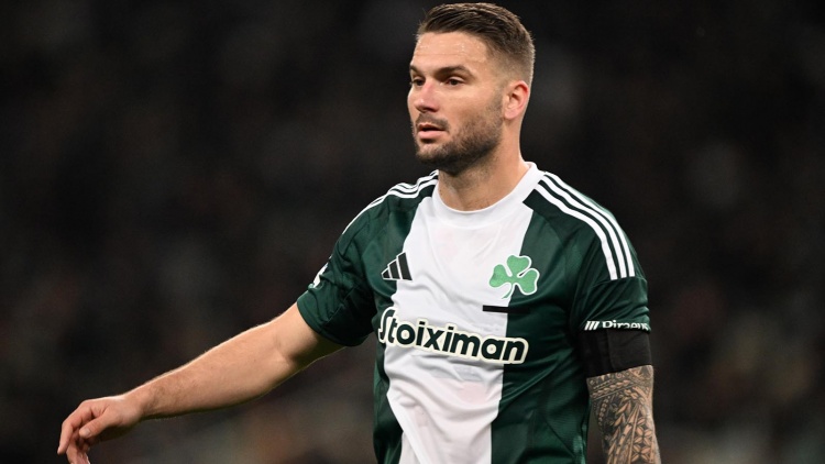 Σένκεφελντ: «Πρέπει να μάθουμε να λειτουργούμε σαν μηχανές - Τη μέρα που θα φύγω, θα ξέρω ότι έδωσα τα πάντα»