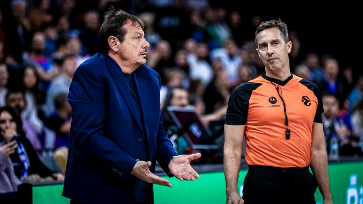 Αυτοί σφυρίζουν στο Παναθηναϊκός - Αρμάνι