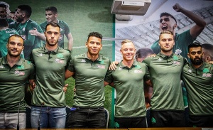 Φιλικό και ανεπίσημο ντεμπούτο για Μπεκ &amp; Σένκεφελντ