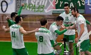 «Καμικάζι» για την πρόκριση