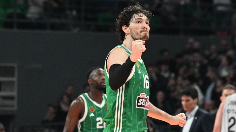 Ανανέωσε με τον Παναθηναϊκό για δύο χρόνια ο Όσμαν!