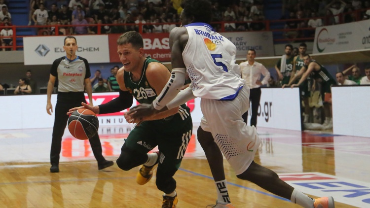 Ζήτησε τρεις διεθνείς διαιτητές για το 5ο παιχνίδι η Λάρισα!