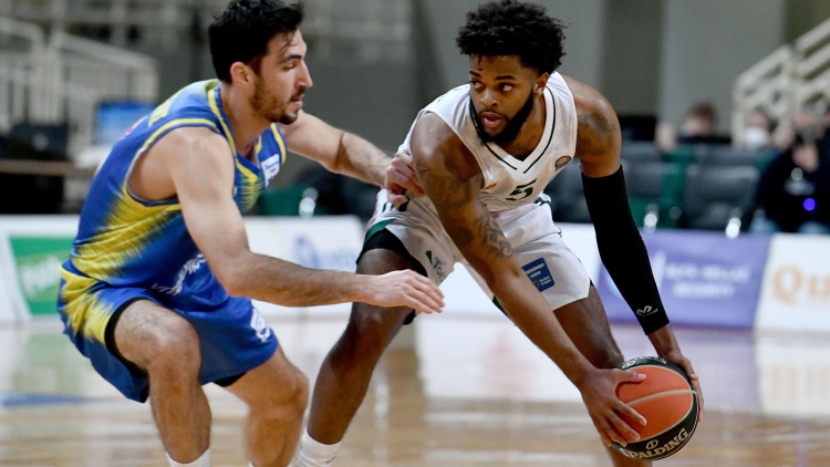 Ξεπέρασε τις δυσκολίες και έμεινε αήττητος στο ΟΑΚΑ