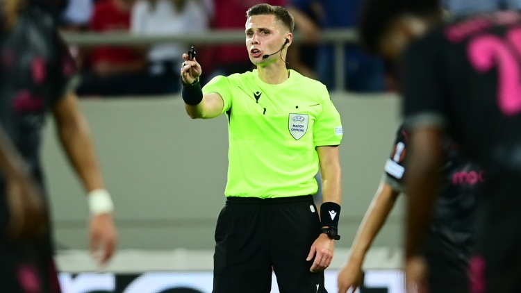 Ο Πολωνός, Ντάμιαν Σιλβέστρζακ σφυρίζει στο Παναθηναϊκός-ΑΕΚ