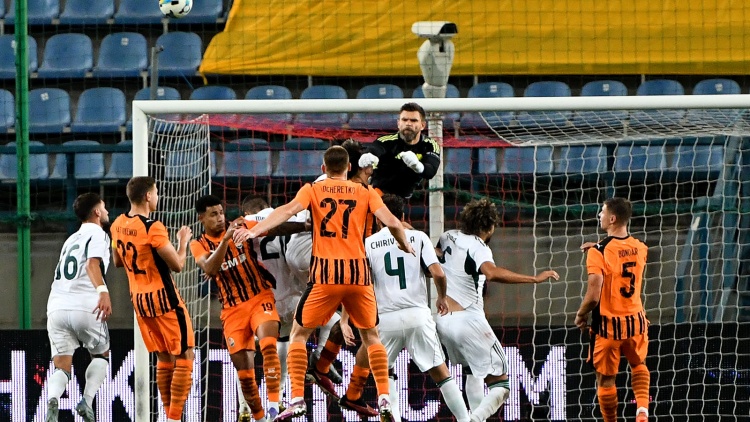 Πρόκριση στα πέναλτι με ήρωα τον Ντραγκόφσκι για τον Παναθηναϊκό που κατοχύρωσε την Ευρώπη!