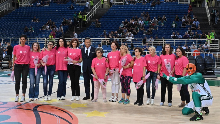 Η ΚΑΕ Παναθηναϊκός βράβευσε 12 γυναίκες που νίκησαν τον καρκίνο