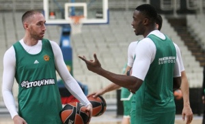 Χωρίς Λοζτέσκι, Γκάμπριελ, αλλά με Αντετοκούνμπο στη Ρωσία