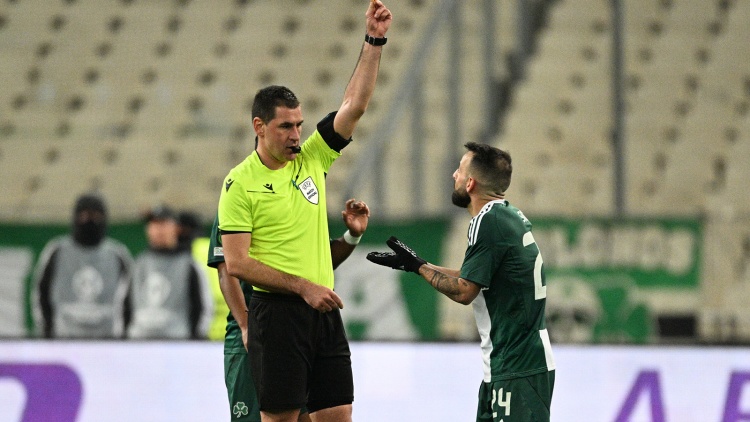 Ο Ομπρένοβιτς σφυρίζει στο Ολυμπιακός-Παναθηναϊκός