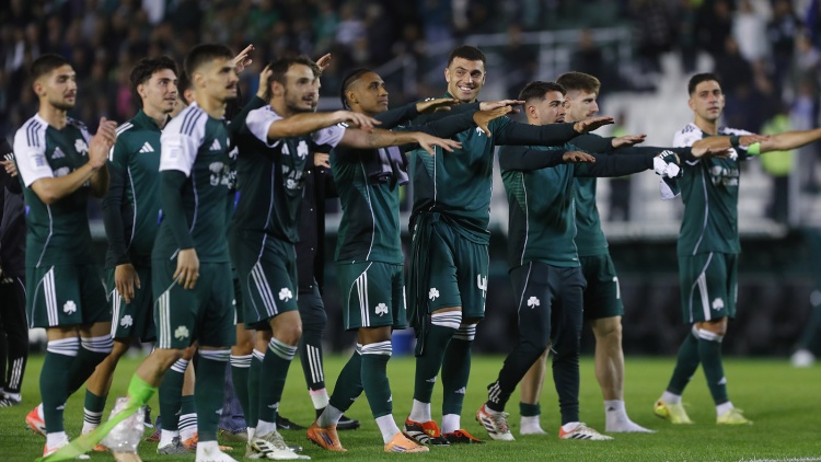 Η παρακάμερα του Παναθηναϊκός-ΠΑΟΚ: Οι αντιδράσεις του Μπενίτεθ και οι έξαλλοι πανηγυρισμοί στον πάγκο (vid)