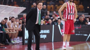 Φραστική επίθεση κατά του Ρικ Πιτίνο στο ΣΕΦ (vid)