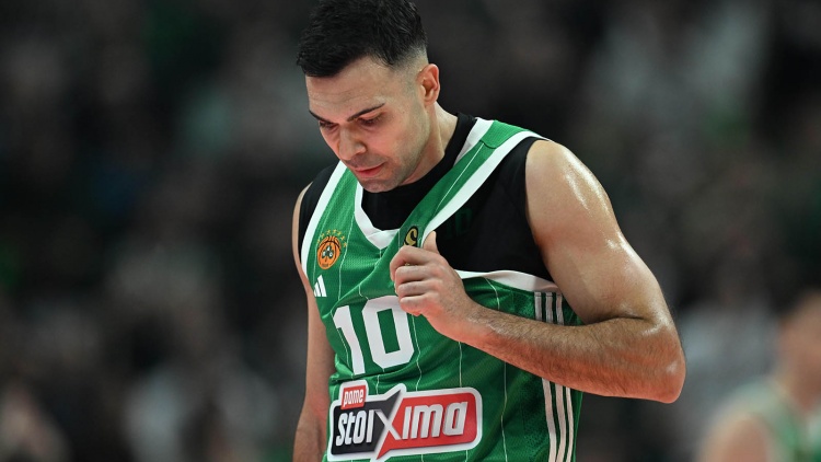 Πρόβλημα με Σλούκα στον Παναθηναϊκό - Στο νοσοκομείο ο Έλληνας γκαρντ